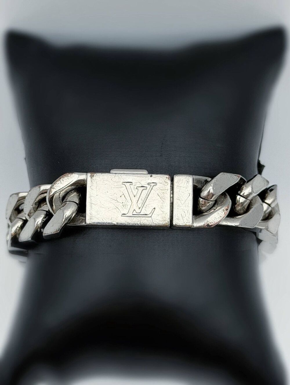 Authentic Louis Vuitton Logo Monogram Chain Bracelet Silver tone Italy M00270